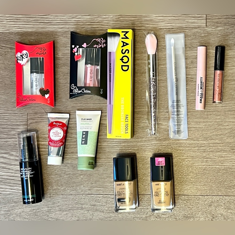 Lot of Brand New Assorted Skin Care, Makeup, & Tools